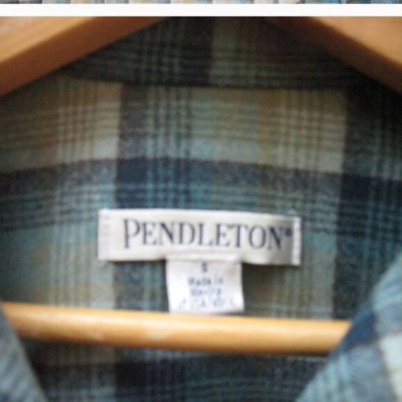 Green Plaid Wool Shirt Top - Picture 6 of 6